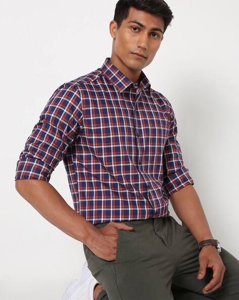 JOHN PLAYERS Men Checked Slim Fit Shirt with Patch Pocket (Rust)