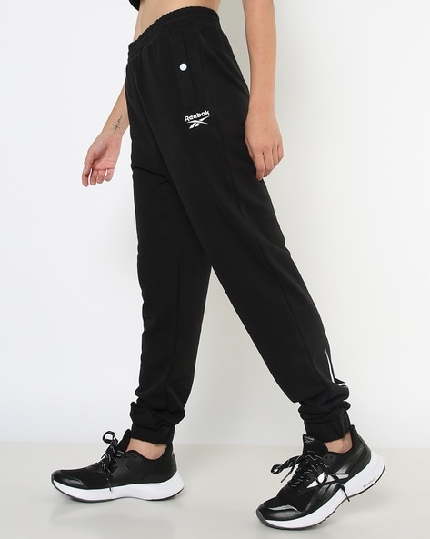 Classics Vector Track Pants - Black | Reebok