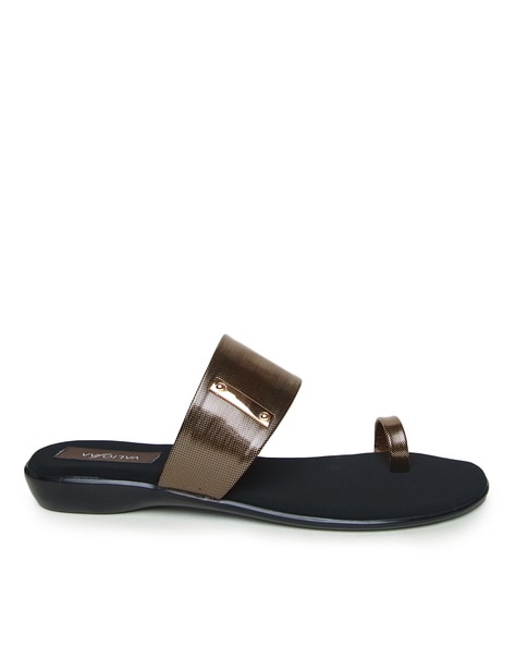 Valiosaa Textured Slip-on Flat Sandals