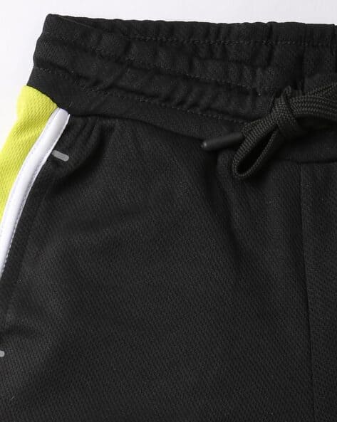 Colourblock Shorts with Insert Pockets view 3