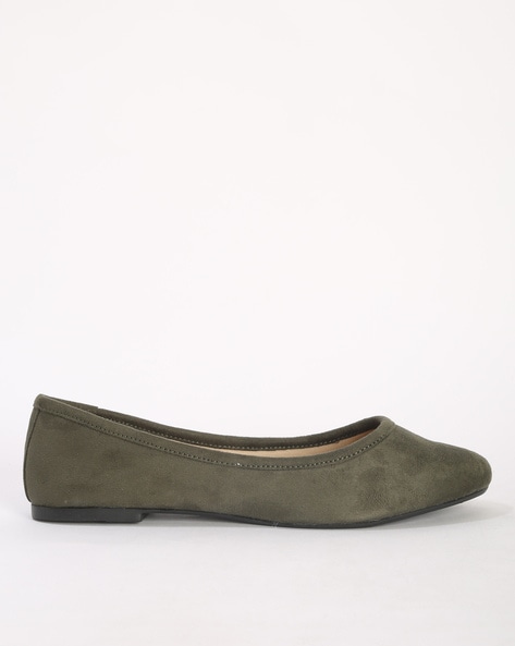 Army green clearance flats