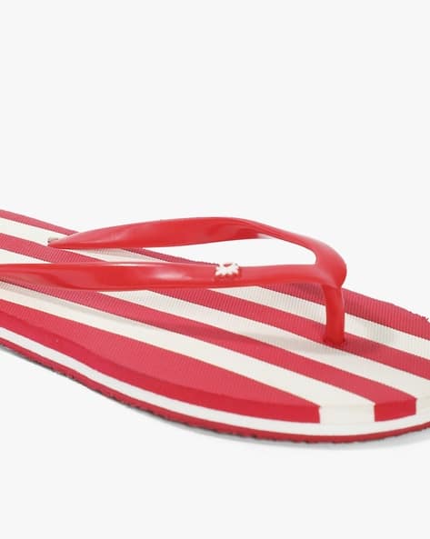 Red Stripe Flip Flops Striped T-strap Flip-Flops