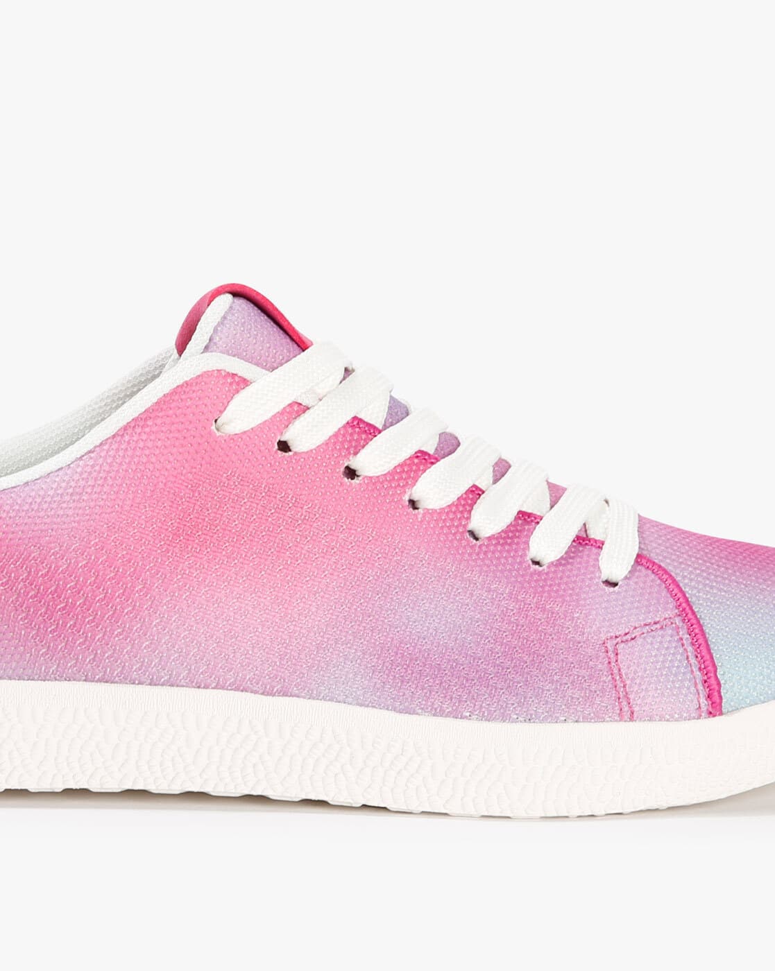 Low-Top Lace-Up Shoes with Ombre-Effect
