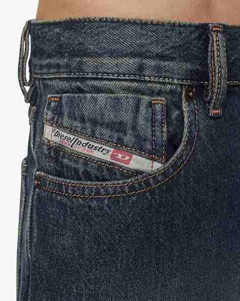 Kilde Sammenligning Lavet til at huske Buy DIESEL 1995 D-SARK Straight Fit Regular Waist Washed Non-Stretch  Sustainable Collection Jeans | Blue Color Men | AJIO LUXE