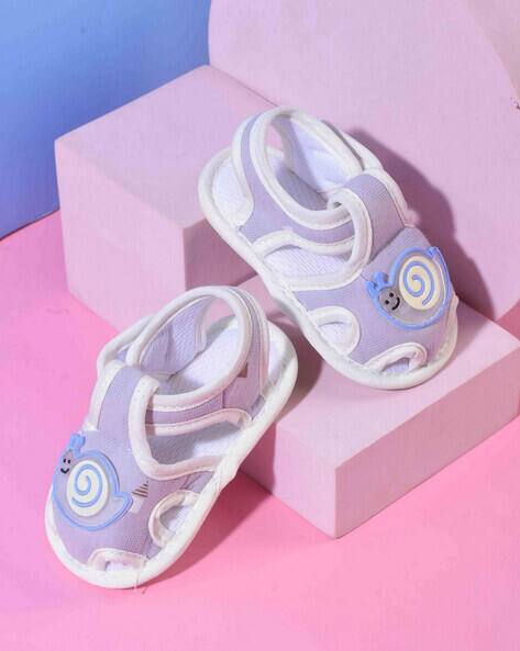 women's canvas shoes with velcro fastening