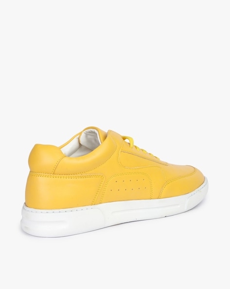 Off white 2025 sneakers yellow