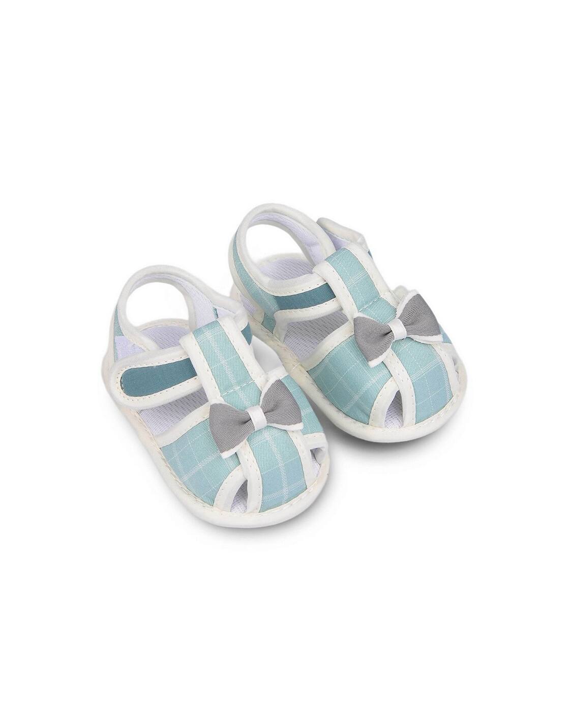 women's canvas shoes with velcro fastening