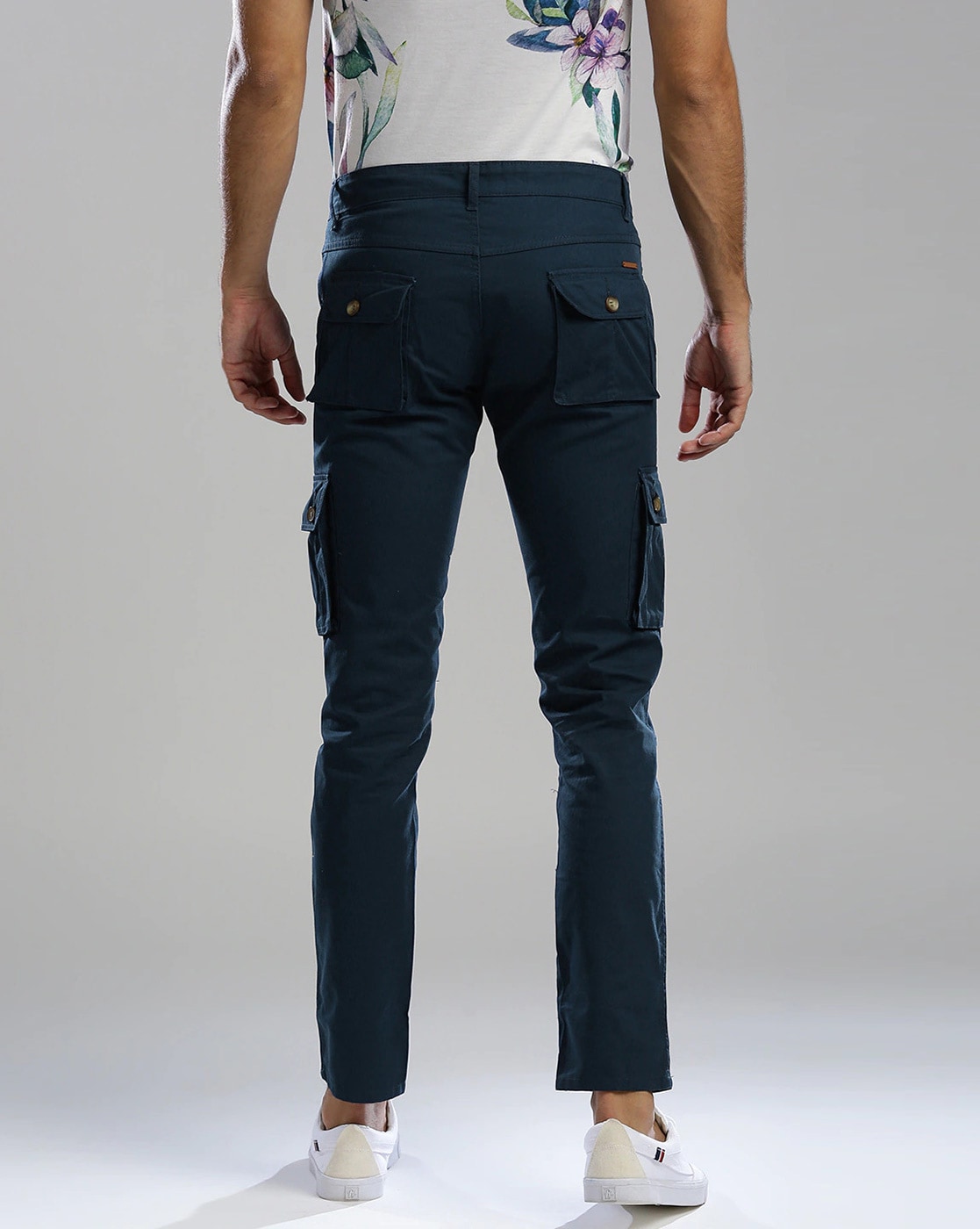 Hubberholme Slim Fit Men Light Blue Trousers - Buy Hubberholme Slim Fit Men  Light Blue Trousers Online at Best Prices in India | Flipkart.com