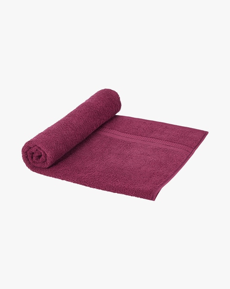 Burgundy towels discount and bath mats