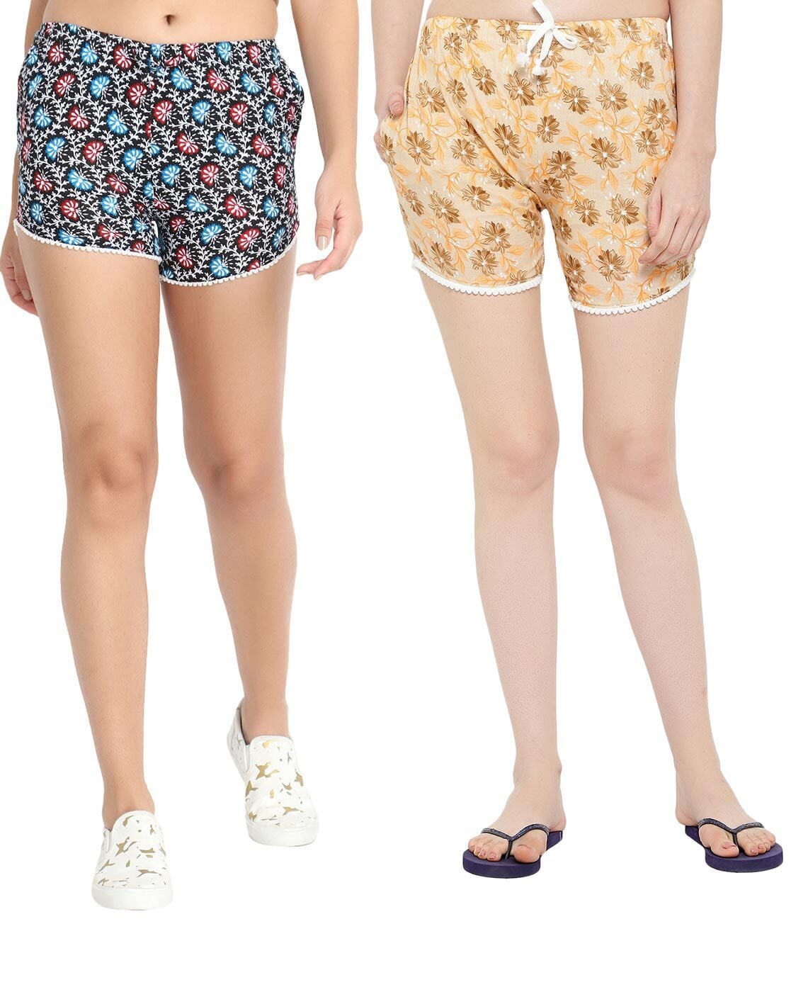 Buy online Multi Colored Printed Hot Pants Short from Skirts & Shorts for  Women by Showoff for ₹489 at 70% off
