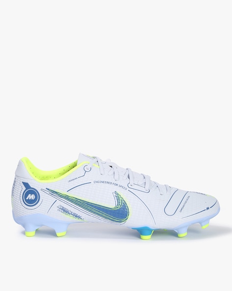 Nike football shoes white hot sale colour