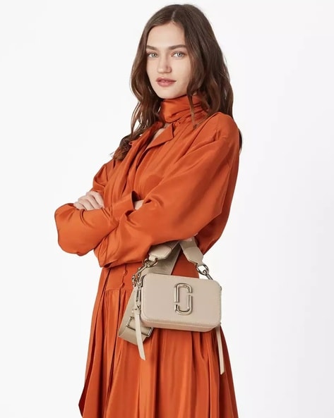 Amazon.com: Marc Jacobs Women's Snapshot Camera Bag, Black/Honey Ginger  Multi, One Size : Clothing, Shoes & Jewelry
