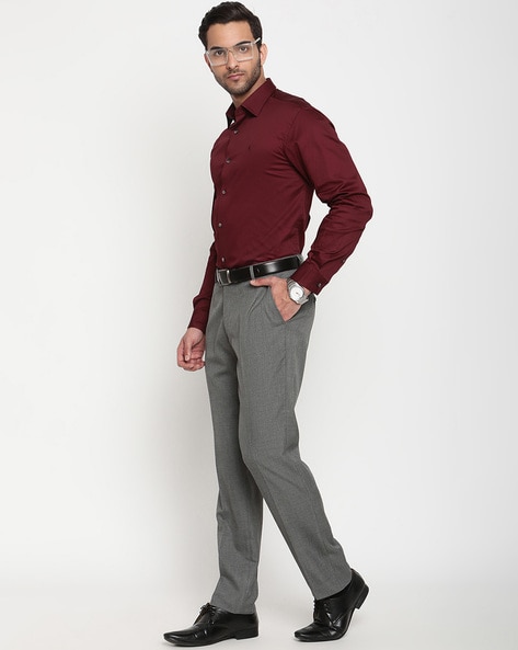 What color of pants should I wear with a maroon shirt? - Quora