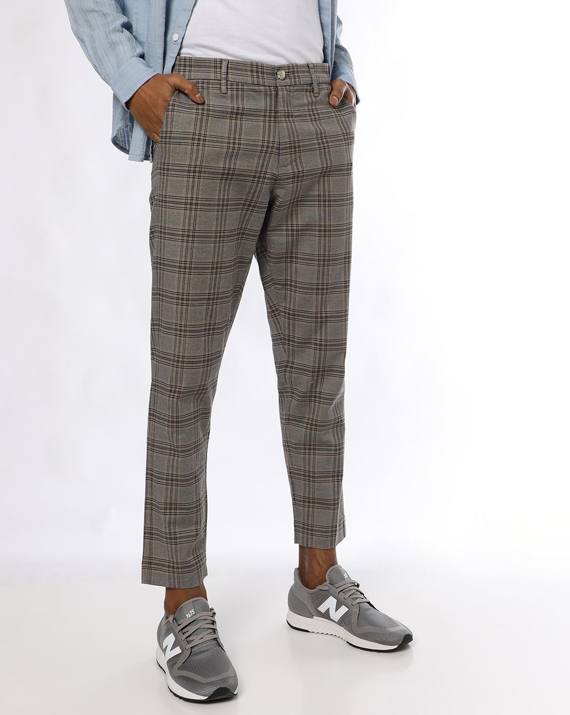Buy Men Grey Super Slim Fit Check Flat Front Casual Trousers Online -  685841 | Louis Philippe