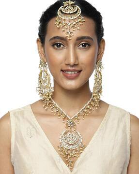 ZAVERI PEARLS 