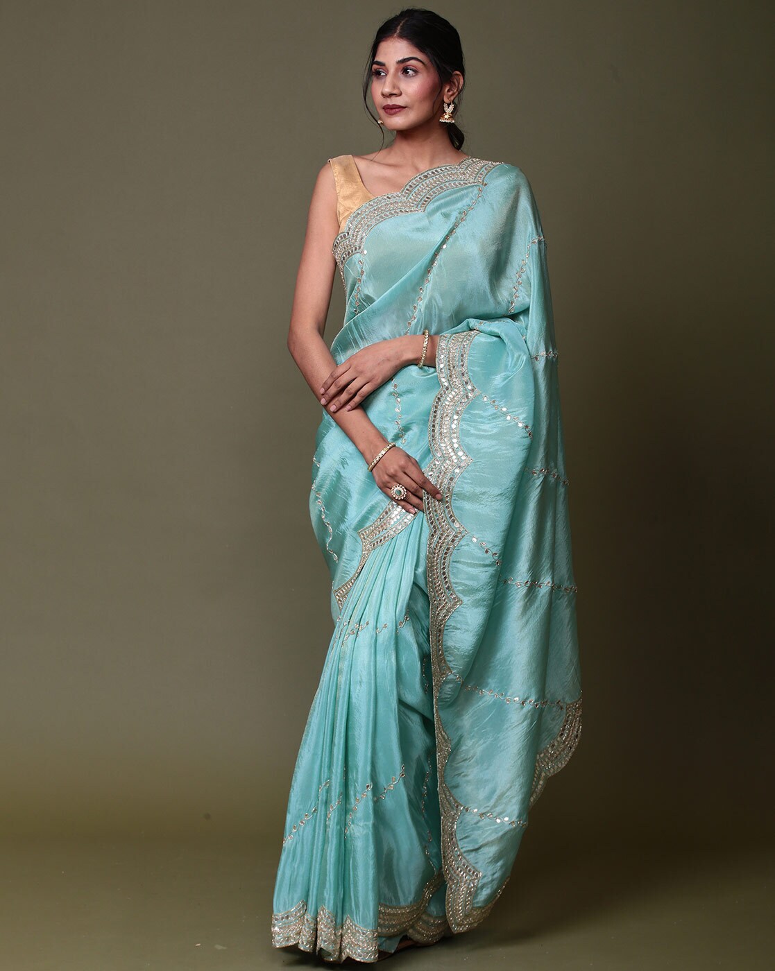 Buy Magenta Sarees for Women by MF Online | Ajio.com