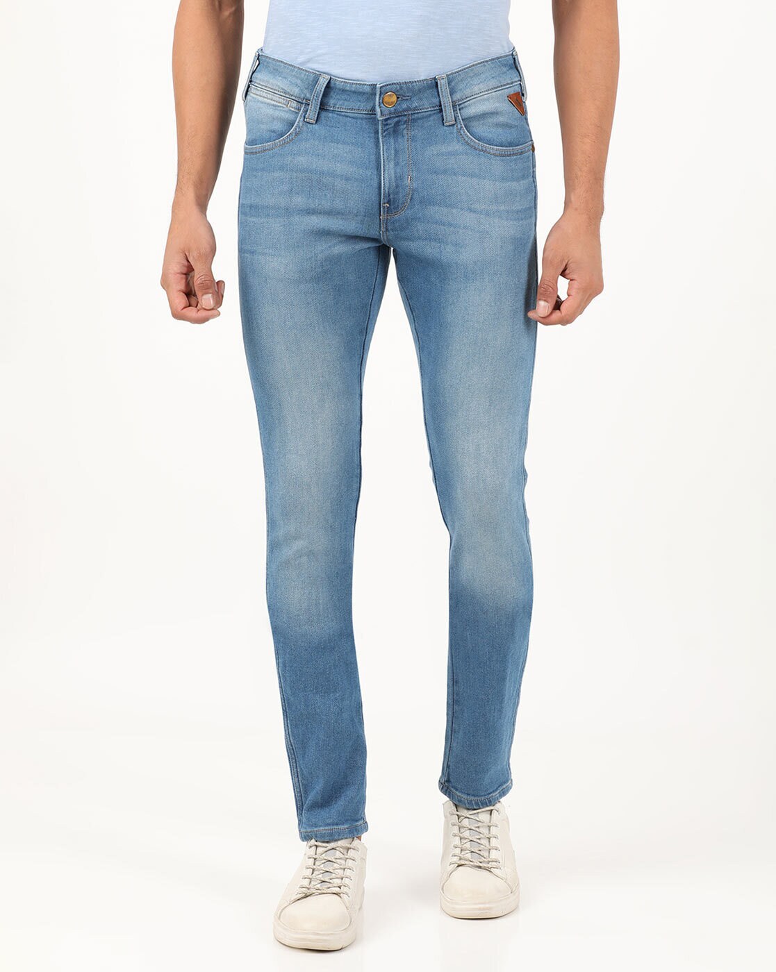 Buy Blue Jeans for Men by Wrangler Online 