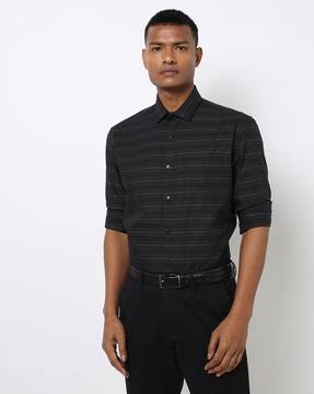 Buy Jet Black Shirts for Men by NETPLAY 