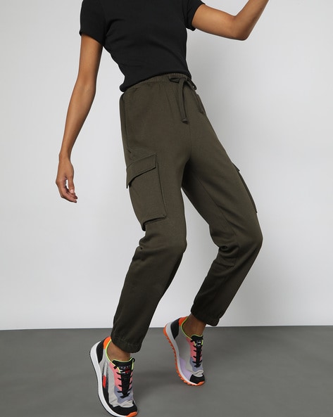 Buy Mast & Harbour Women Black Pleated Joggers - Trousers for Women  17189098 | Myntra