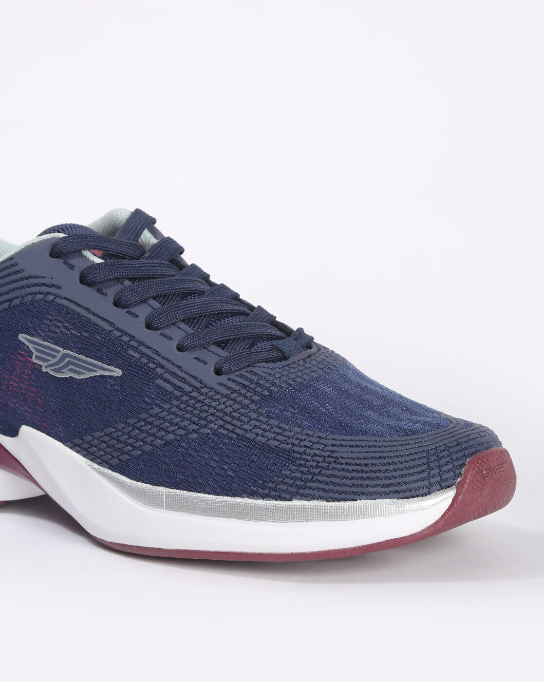 Red tape cheap sports shoes sale