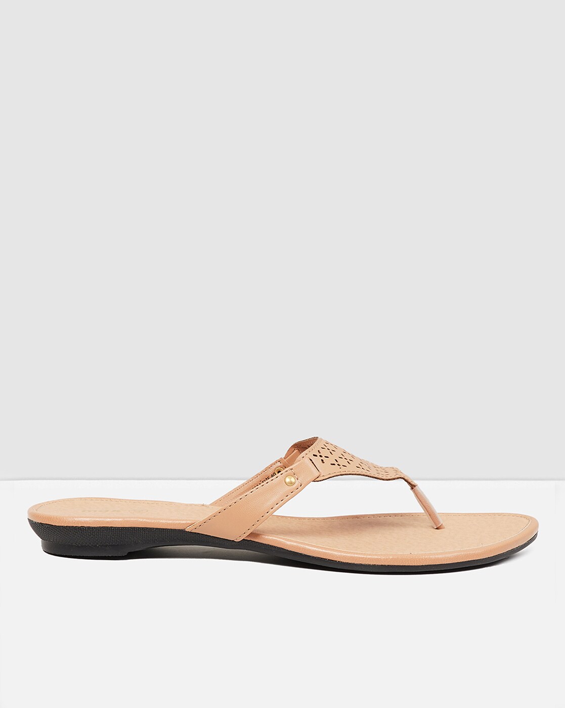 max flat sandals