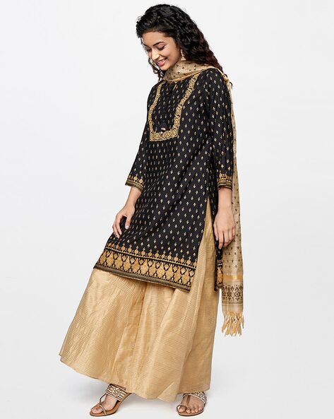 Buy Online Aari Embroidered Kurtis | Embroidered Kurtis | Kashmir Box –  KashmirBox.com