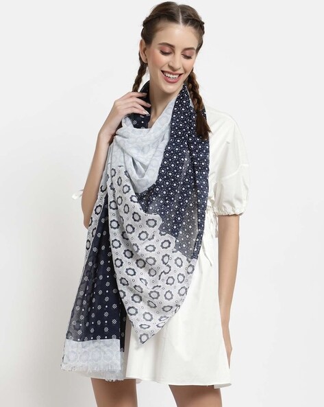 Graphic Print Stole Price in India