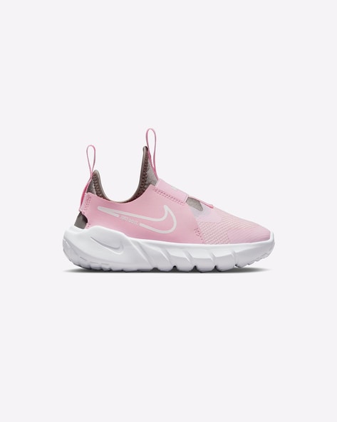 Girl nike slip sales ons