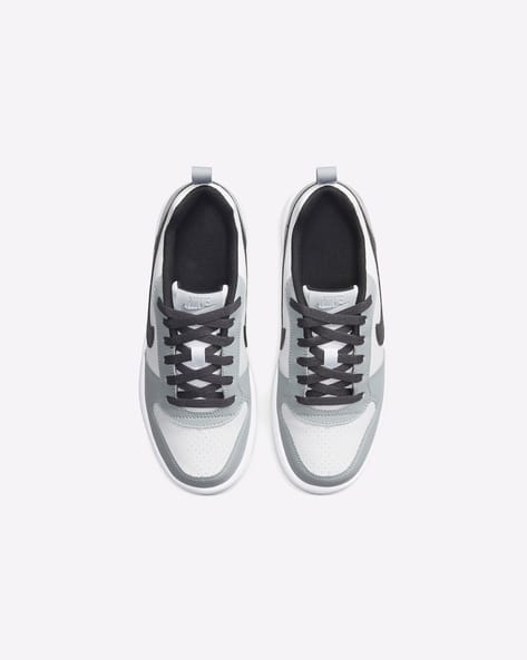 nike logo print lace up sneakers