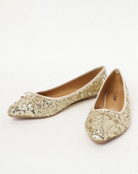 Embellished hot sale flats shoes