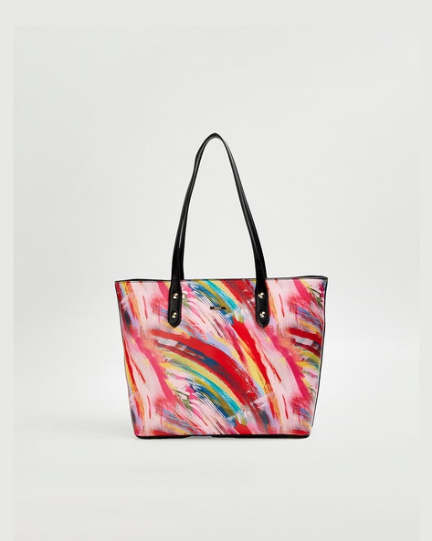 Lifestyle online store shopping bags