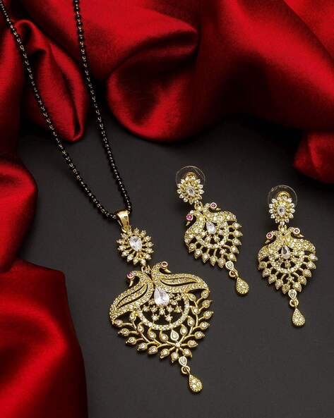 Designer Mangalsutra with Earrings | Diamond pendants designs, Mangalsutra, Diamond  mangalsutra