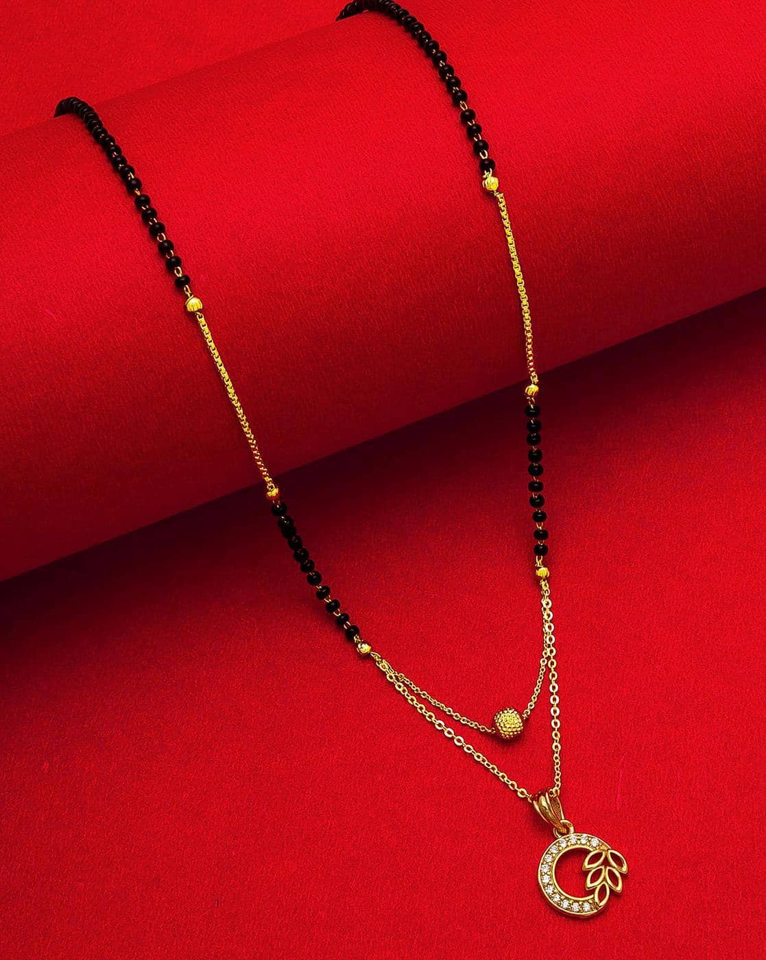Gold-Toned \u0026 White TraditionalJewellery 