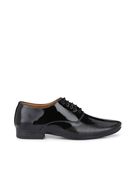 Buy Black Formal Shoes for Men by SHOE ISLAND Online - Main Image