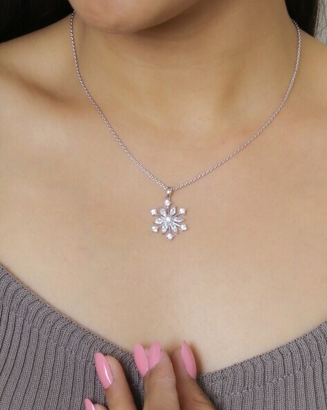 Diamond Snowflake Necklace - 14K Gold with .12 Ctw Diamonds - Snowflak –  caligodesign.com