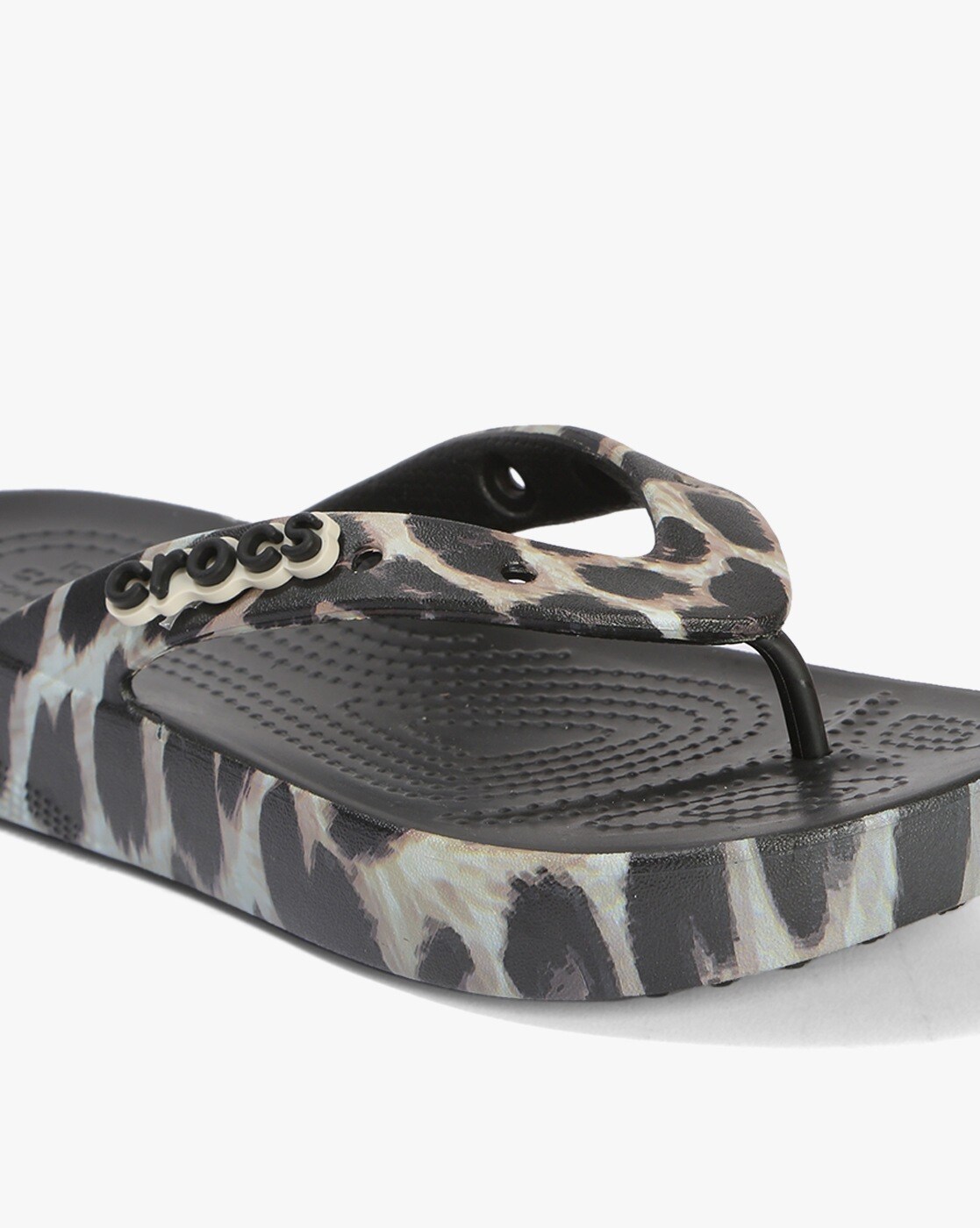 Crocs leopard print hotsell flip flop