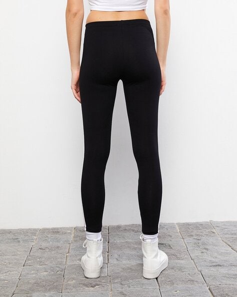 Buy LC Waikiki Elastic Waist Regular Fit Leggings In Black