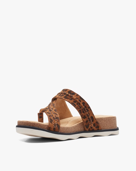 Clarks ladies best sale toe post sandals