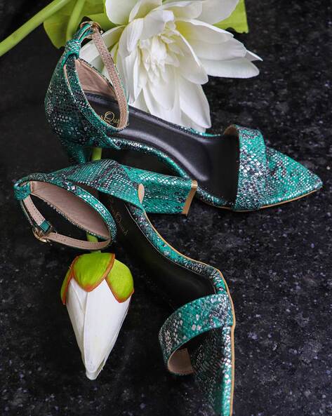 Dark green hot sale heeled shoes