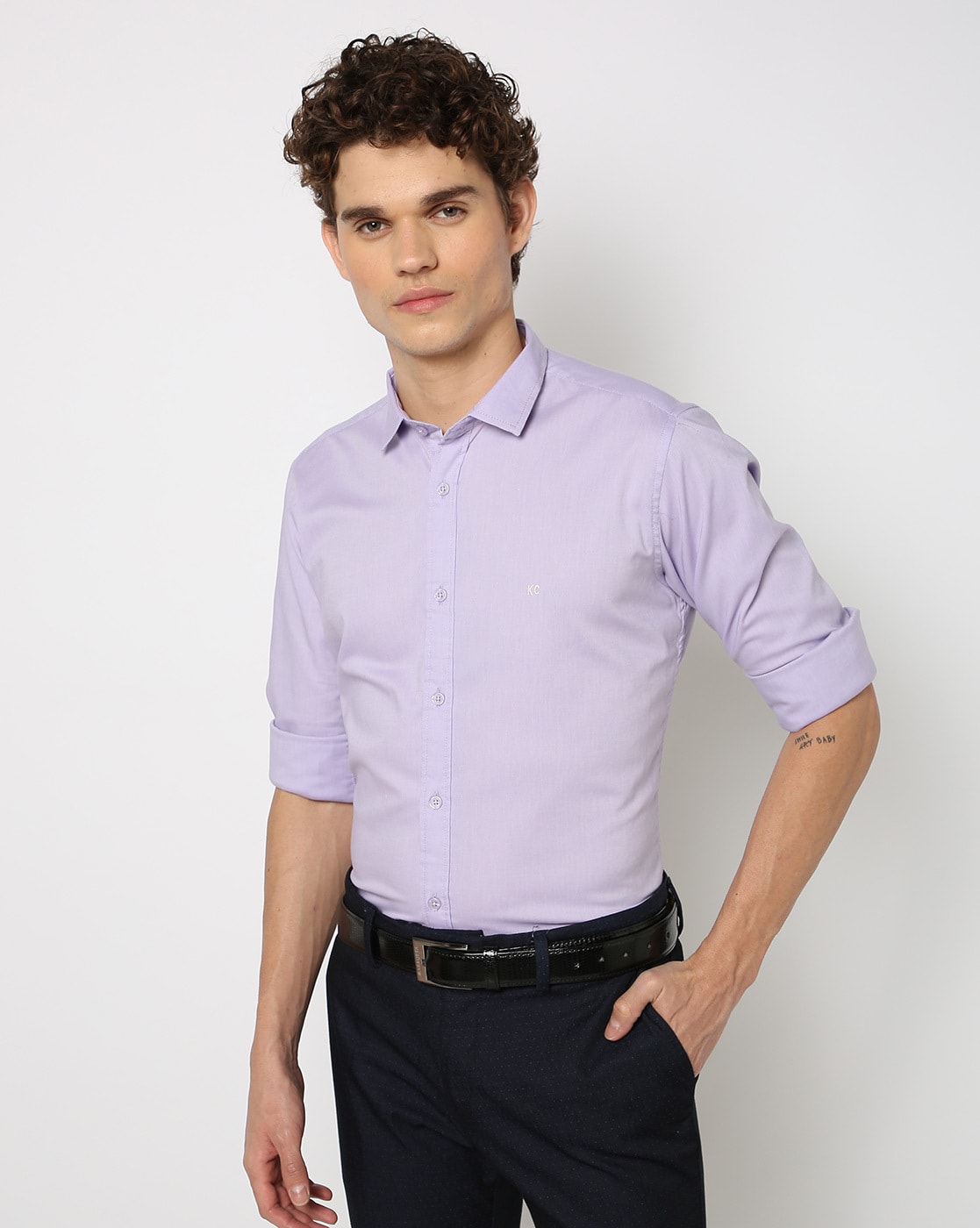 What color pants goes with a lavender shirt? - Quora