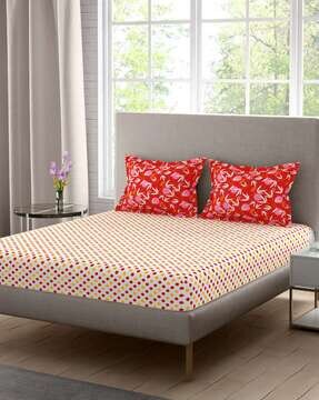 Cotton double bedsheet hotsell with 2 pillow covers