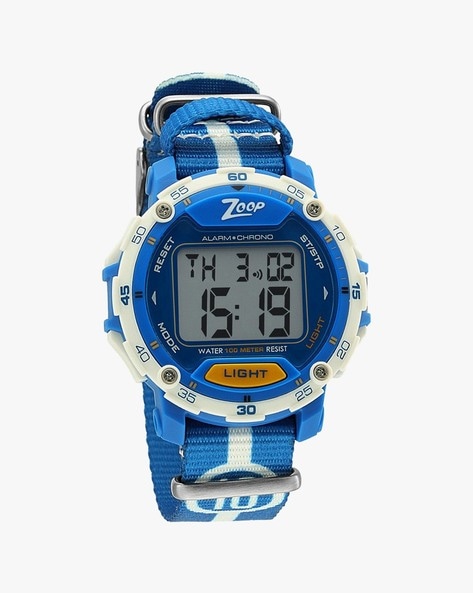 Titan zoop deals digital watches