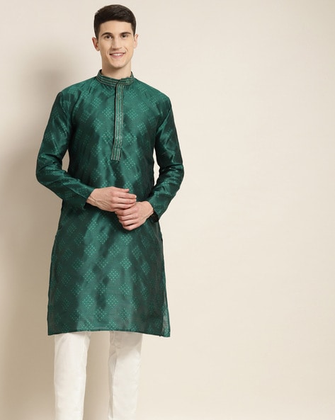 Sojanya Embellished Kurta Pyjama Set