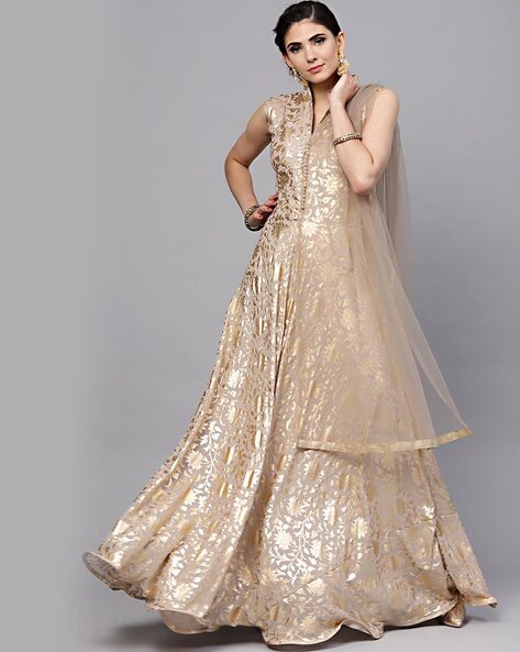 Beautiful Pakistani HSY Bridal Lehnga Outfit for Wedding # B3452 |  Pakistani bridal dresses, White bridal dresses, Bridal dresses