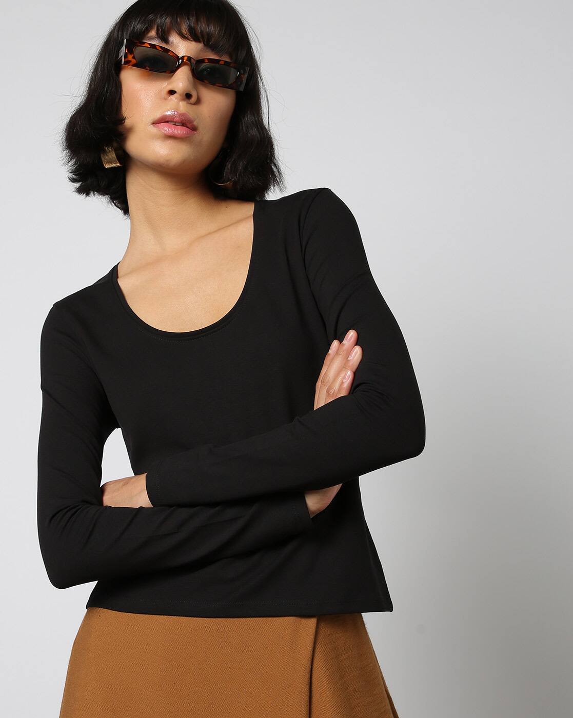 Women Scoop-Neck T-shirt