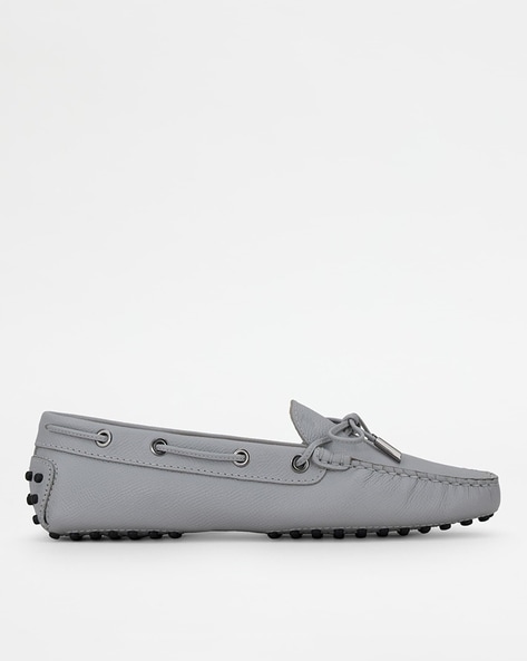 Buy Tod's Gommino Driving Loafers with Bow Applique | Grey Color Women |  AJIO LUXE