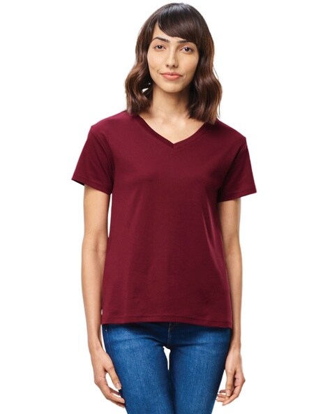 Plain maroon t outlet shirt v neck