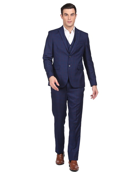 Buy online Notch Collar Solid Casual Suit from top wear for Men by Arrow  for ₹6999 at 50% off | 2024 Limeroad.com