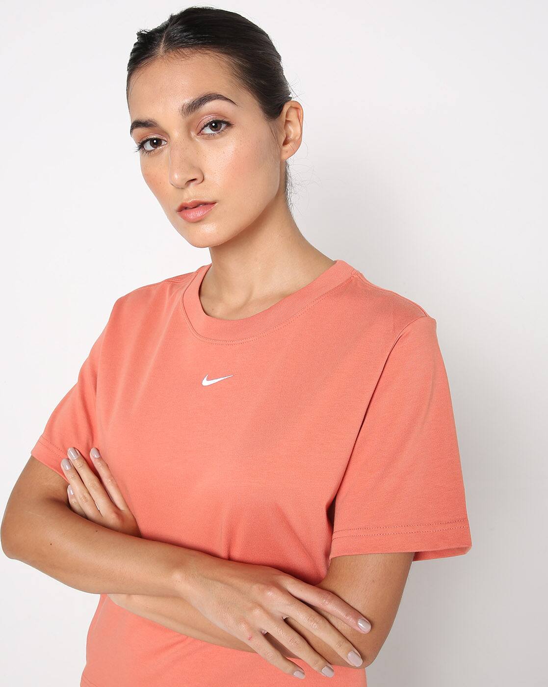 peach nike t shirt
