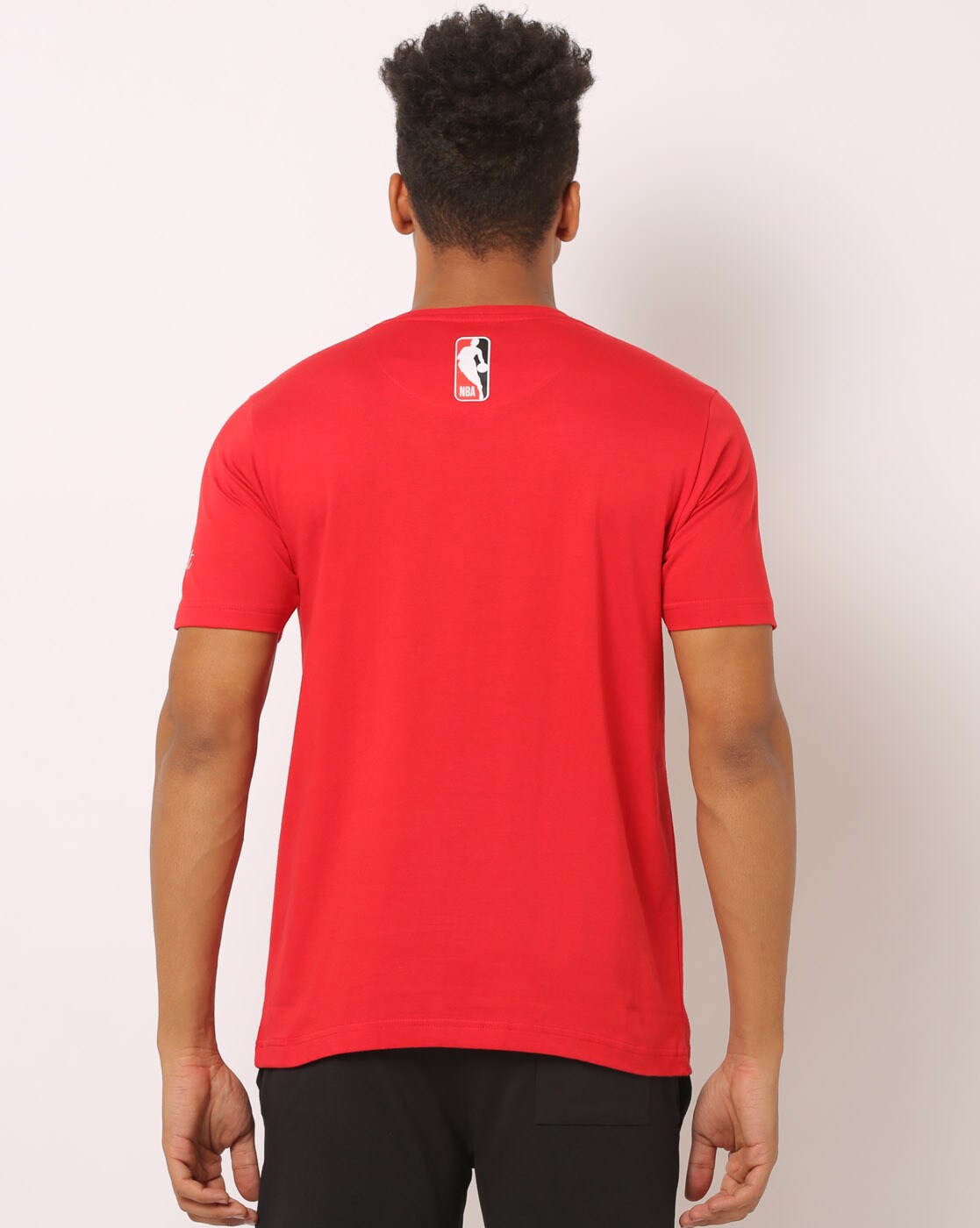 047 54 3176 Chicago Bulls NBA Basketball Red and Black Tshirt